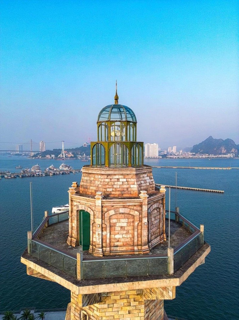 Bai-Chay-Lighthouse.jpeg