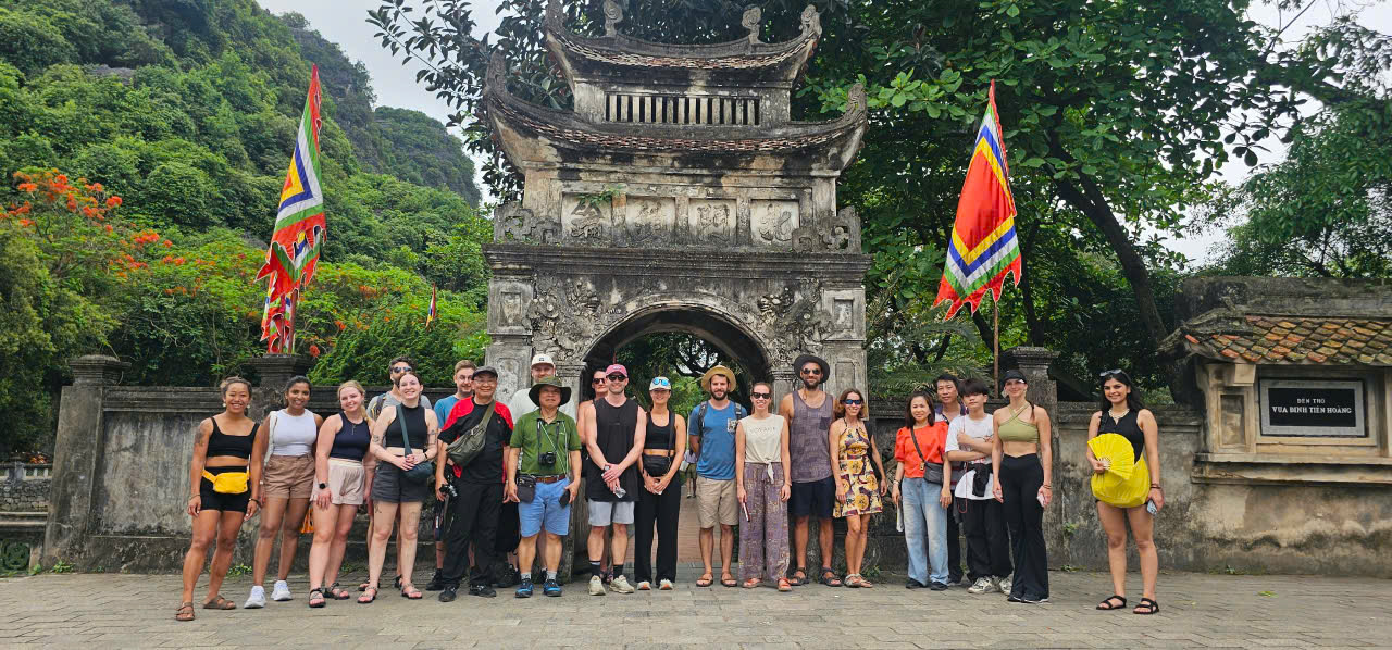 Hoa-Lu-temple.jpg
