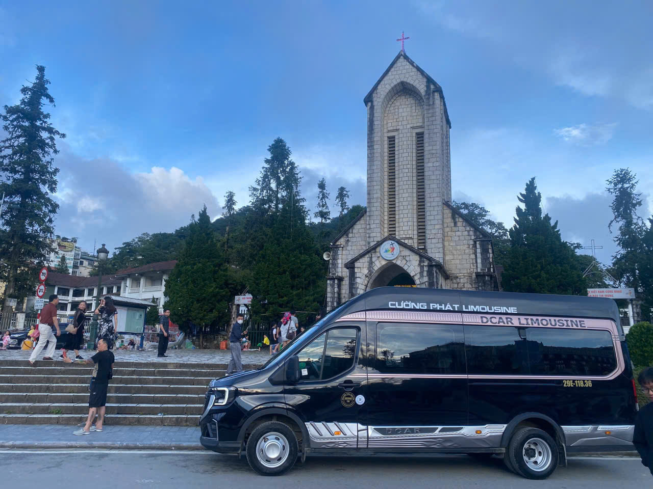 Limousine-bus-Ninh-Binh.jpg