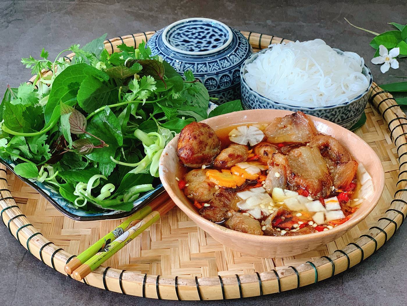 Bun-Cha-hanoi.jpg