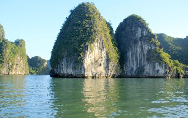 Halong Bay travel guide