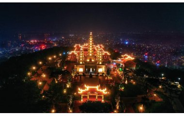 Things to to when traveling to Ha Long in the summer